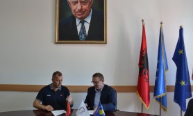Universiteti i Gjakovës nënshkruan marrëveshje bashkëpunimi me Konviktin e nxënësve dhe studentëve “Sadik Stavileci”